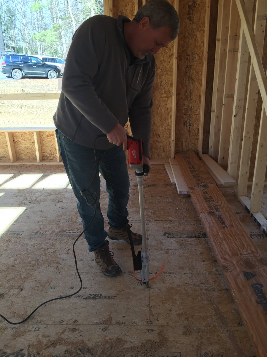 FastenMasterPro's tweet image. Natelli Homes uses the #PAMFast Autofeed Screw System to ensure no squeaks in their subfloors &amp;amp; fewer call backs. What would you use it for?