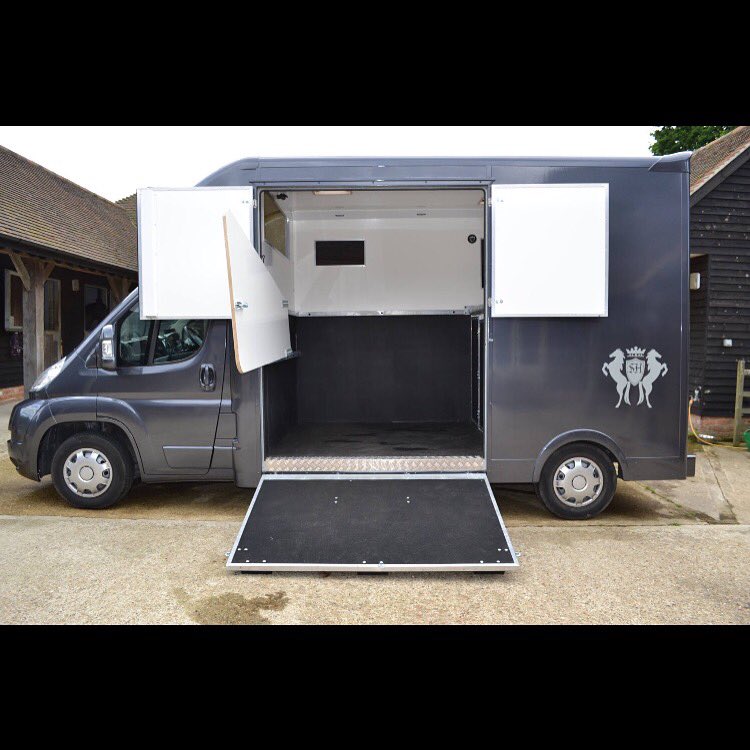 Simply Horsebox
2008 Citroen Relay – 89,000 miles – BRAND NEW BUILD 
£16,800 NO VAT
1100kg payload, 1 year MOT. I year build warranty