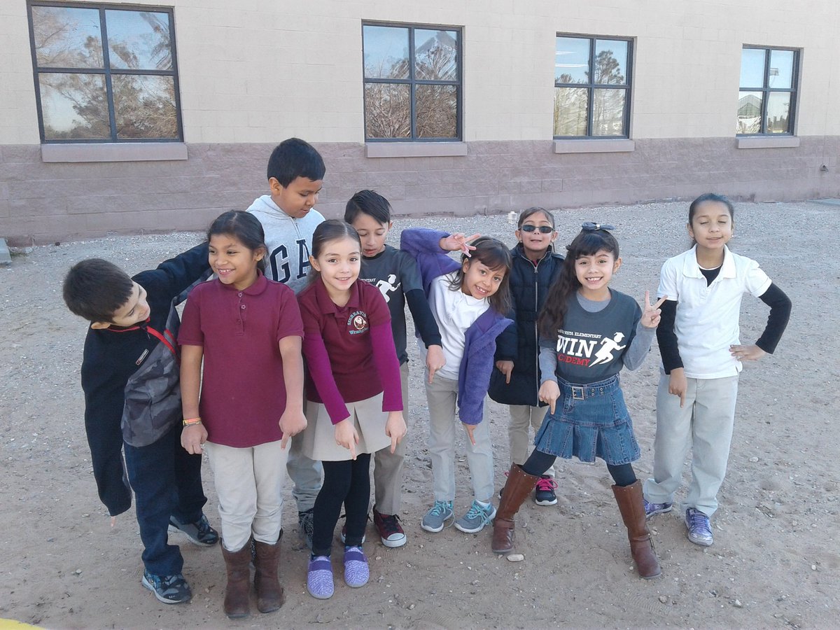CNavar_BNES's tweet photo. This group thought there would be no shadow because the weather has been cold #educatedguesses https://t.co/KLjA6Ue8yX