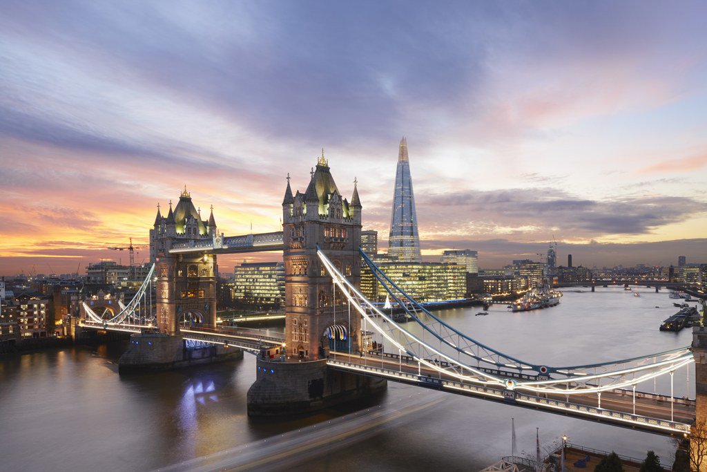 CNTraveler's tweet photo. London might be the next city to introduce a "tourist tax" for travelers https://t.co/4a15FM6zxs https://t.co/gO3EGYdBeP