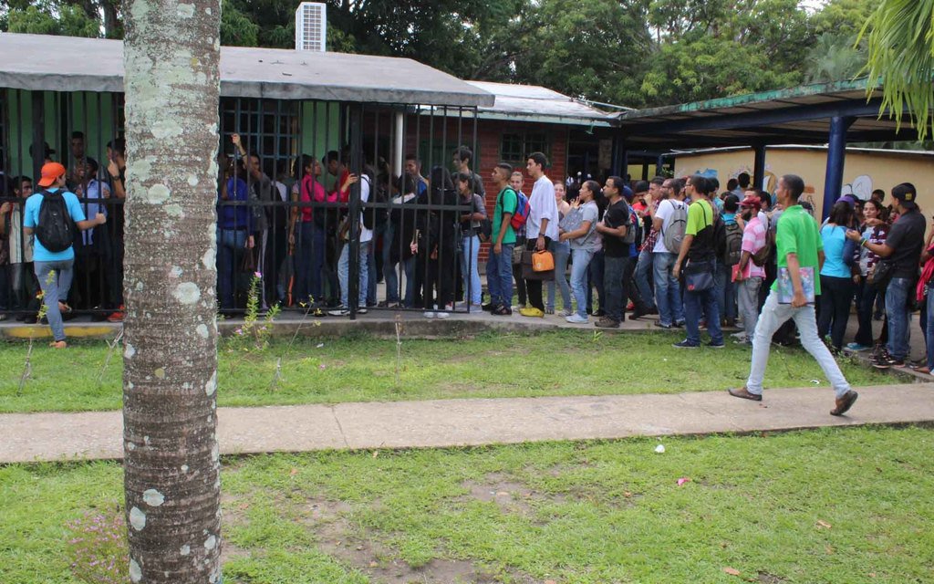 laverdadmo's tweet photo. #Regionales Upel Maturín sin insumos para  comedor desde diciembre https://t.co/rSkBez1HNq #Maturin https://t.co/n9mU7Dn1ze