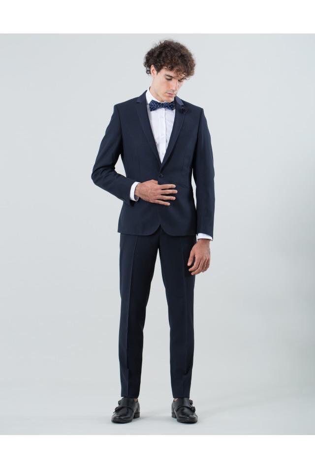 · REMATE FINAL· 
Aprovéchate de descuentos hasta el 70% en prendas de tendencia.

¡¡ TRAJES 59,99€ !!