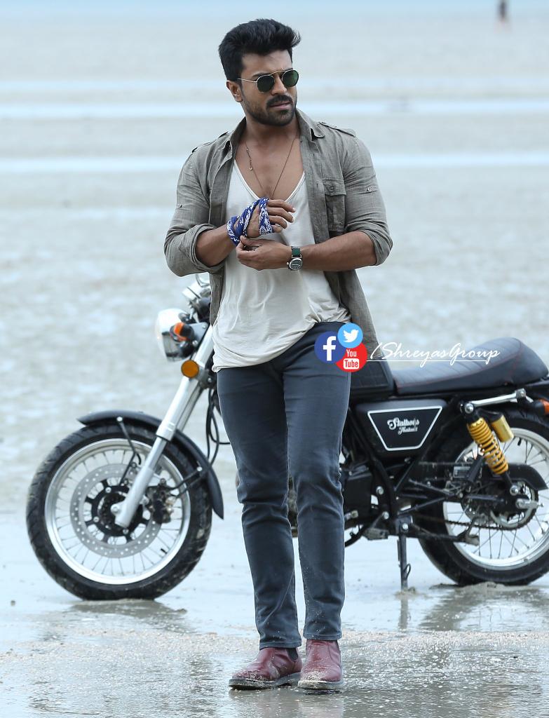 KishnGojia's tweet photo. #RamCharan #Rocking #Fabulous #AlwaysHit #Dhruva #WaitingHindi good night @upasanakonidela @AlwaysCharan_FC @RamCharan_Edits love u charan 😘 https://t.co/PHRheXnBHF