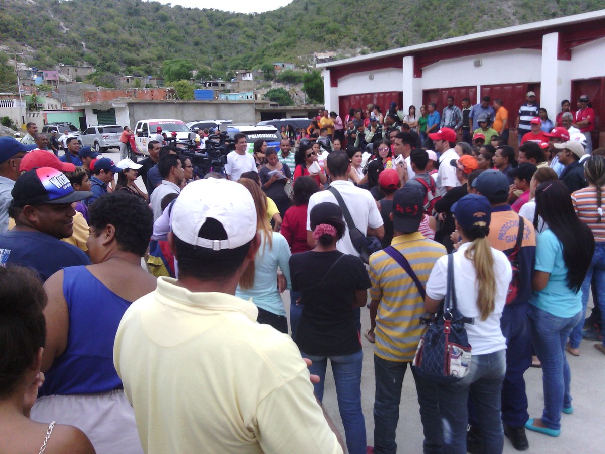 Edgar14Jh's tweet photo. En #Guanta Rueda de Prensa con RL Alc.@jhonnathanmarin Informa La Rehabilitación del #NúcleoEndogenoPesquero
#CaciqueToronoima @MinPesca https://t.co/CEdSgr69Jn