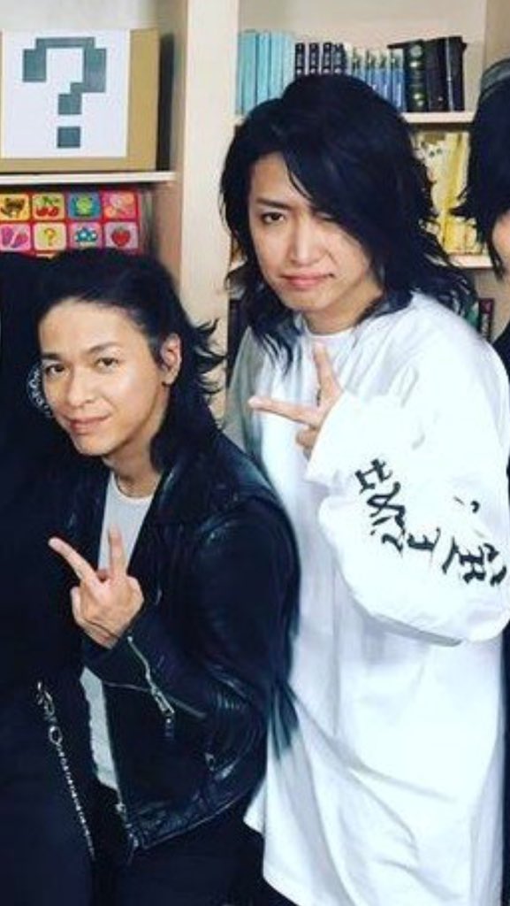 Yu 明希ちゃんhappy Birthday 初めてシドのライブ行った時マオギャで入ったはずやのにダダ漏れる色気にやられました これからも大好きです シドギャは黙ってキムチ投げ これは罪な明希へ捧げる 明希生誕祭 シドギャさんと繋がりたい Aki 明希