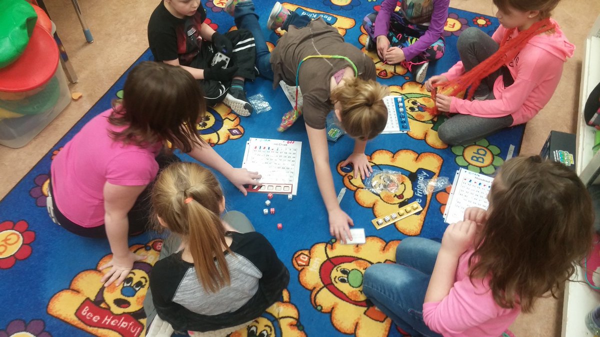 tanisregan333's tweet image. #multigrade #learning all together grades 1, 2, &amp;amp; 3! Even Stevens game gr8 4 all- concepts- even &amp;amp; odd, subitize ect.
@JennerPRSD8 #prsd8