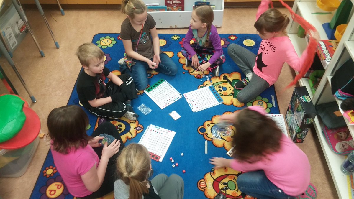 tanisregan333's tweet image. #multigrade #learning all together grades 1, 2, &amp;amp; 3! Even Stevens game gr8 4 all- concepts- even &amp;amp; odd, subitize ect.
@JennerPRSD8 #prsd8