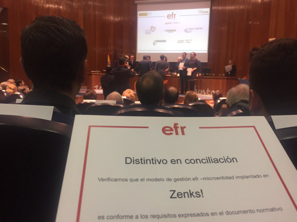 Jaume_Agusti's tweet photo. Gracias a la Fundación Más Familia por esta distinción efr.#10efr #Zenks 
Juntos haremos un mundo mejor! https://t.co/SJB7KRRDaR