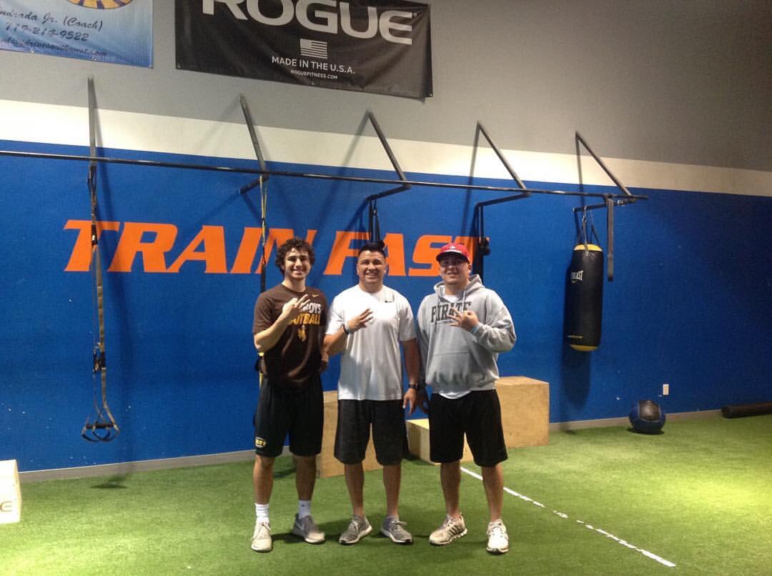 PAndrada0722's tweet image. NLI 2017, Congrats on signing with Wyoming and CSU-P @lukepadula5 @josh_tellez, Great Workout this morning also! #HWPO #TrainFast #EastSide