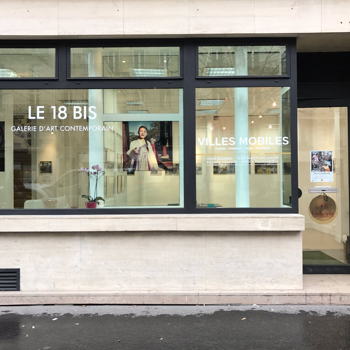 le18bis's tweet photo. Villes Mobiles • L'exposition est prête et elle est belle. Vernissage ce Jeudi 02 à partir de 18h30 au 18 Bis #exposition #exhibition #Paris https://t.co/p72T2Jp3Pc