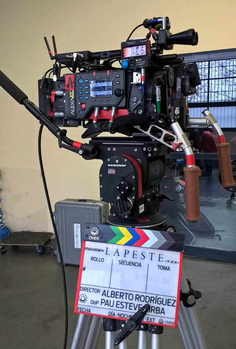 ovidebs's tweet photo. #CheckDay: @Atipicafilms para #LaPeste con #EquiposOvide: @ARRIChannel #AlexaXT #CinematographyElectronics #CineTape @OCon_com #2575D https://t.co/7l9ckA39sF