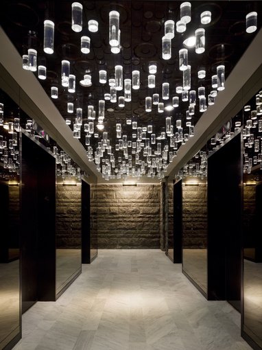 VogueFrance's tweet image. #VogueHommes 
The Vogue Hommes choice: The Standard High Line hotel in New York
bit.ly/2kuv4u5