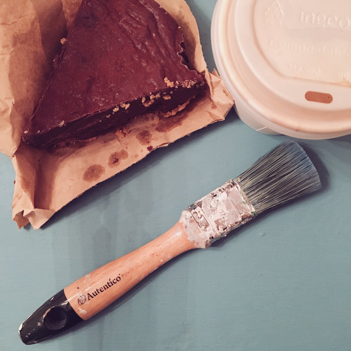 picapicahome's tweet photo. Thank you @Providero for fuelling my painting today. #LittleProv #providero #coffee #chocolate #autenticopaint #chalkpaint #upcycle #conwy https://t.co/M2DrzWExuW