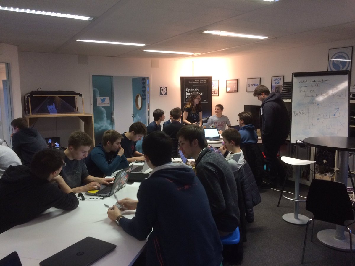tekgui's tweet photo. On prépare de belles choses pour le #winterCamp du 13 au 17 février #CodingClub https://t.co/atoIhMQhzK