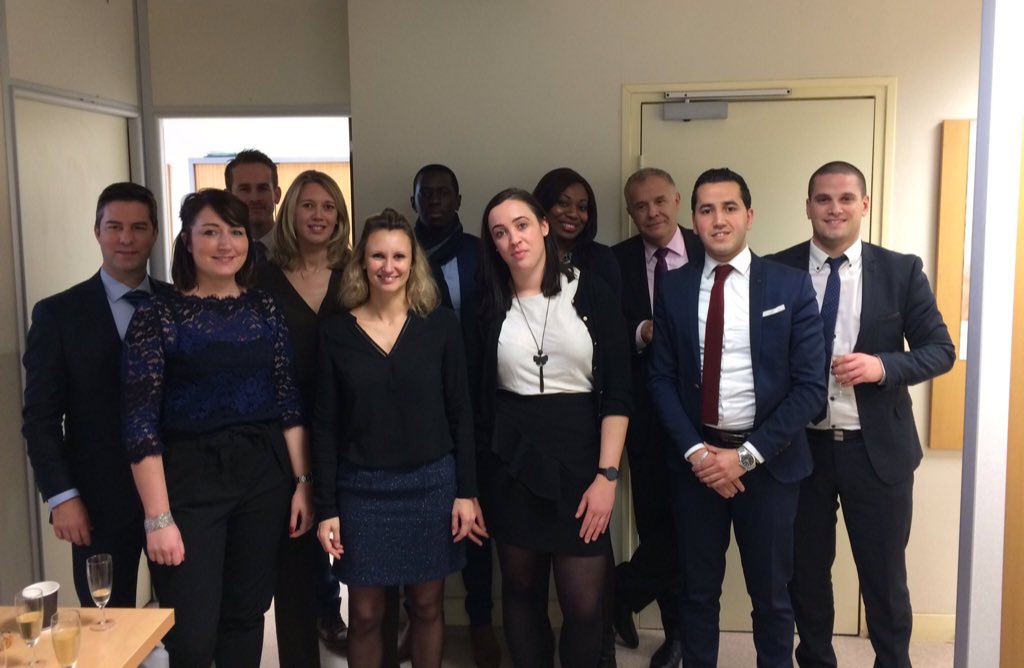cagneux's tweet photo. Présentation #Ambitionpro à #Montreuil avec toute l'équipe Pro de l'entité 💪👏 @BNPParibas au service de ses clients 😀 https://t.co/Cq9yFtWXDn
