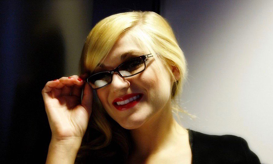 HAPPY BIRTHDAY... MELODY GARDOT! \"AIN\T NO SUNSHINE\".   
