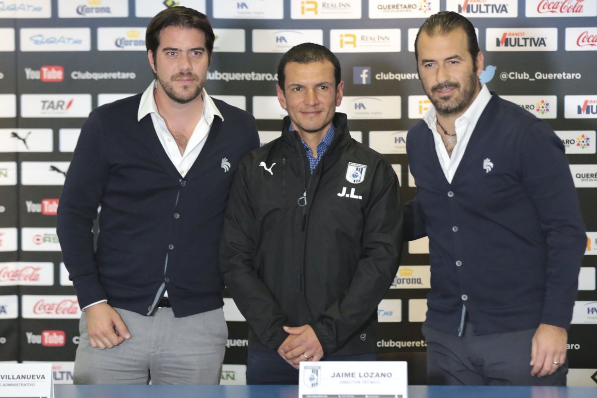 MentesDMx's tweet photo. Deportes | Este miércoles fue presentado Jaime Lozano como nuevo director técnico de los Gallos Blancos de Querétaro. https://t.co/Pl8tKJVW7m