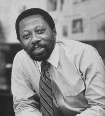 TheConvoCafe's tweet photo. Robert C. Maynard a trailblazing journalist defying odds. 1st Black owner of a major newspaper in 1983,The Oakland Tribune. #WeCelebrateBHM https://t.co/chGT2QX29j
