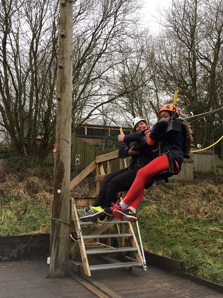 firsprimarysale's tweet image. #Year5 Ridge group enjoying the giant swing!#vomitface#chopbanana