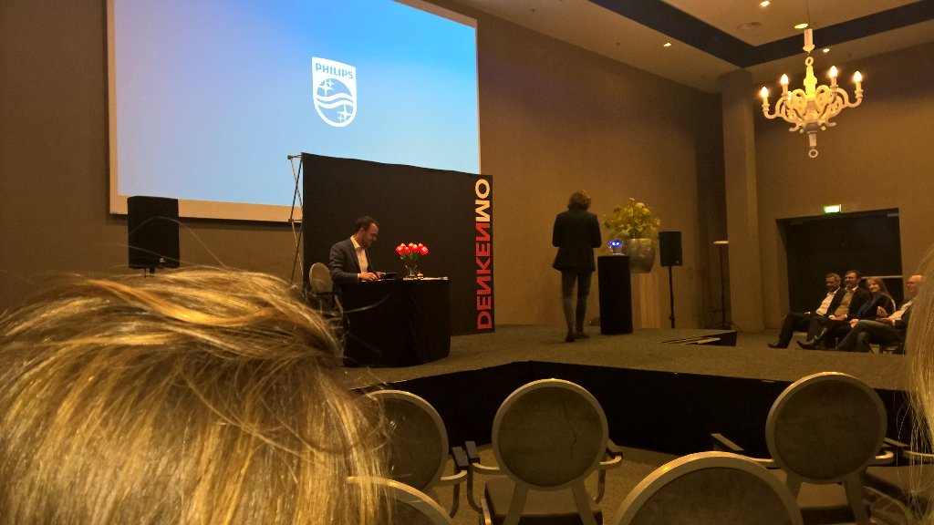 JackJvD's tweet photo. @Omdenken bij de kick-off van @PhilipsLight https://t.co/Nzl7qNr8vE