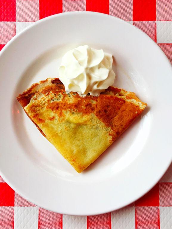 grazia_fr's tweet image. Quatre recettes de crêpes pour innover un peu pour la Chandeleur #crêpes #recettes bit.ly/2kW3Rkw