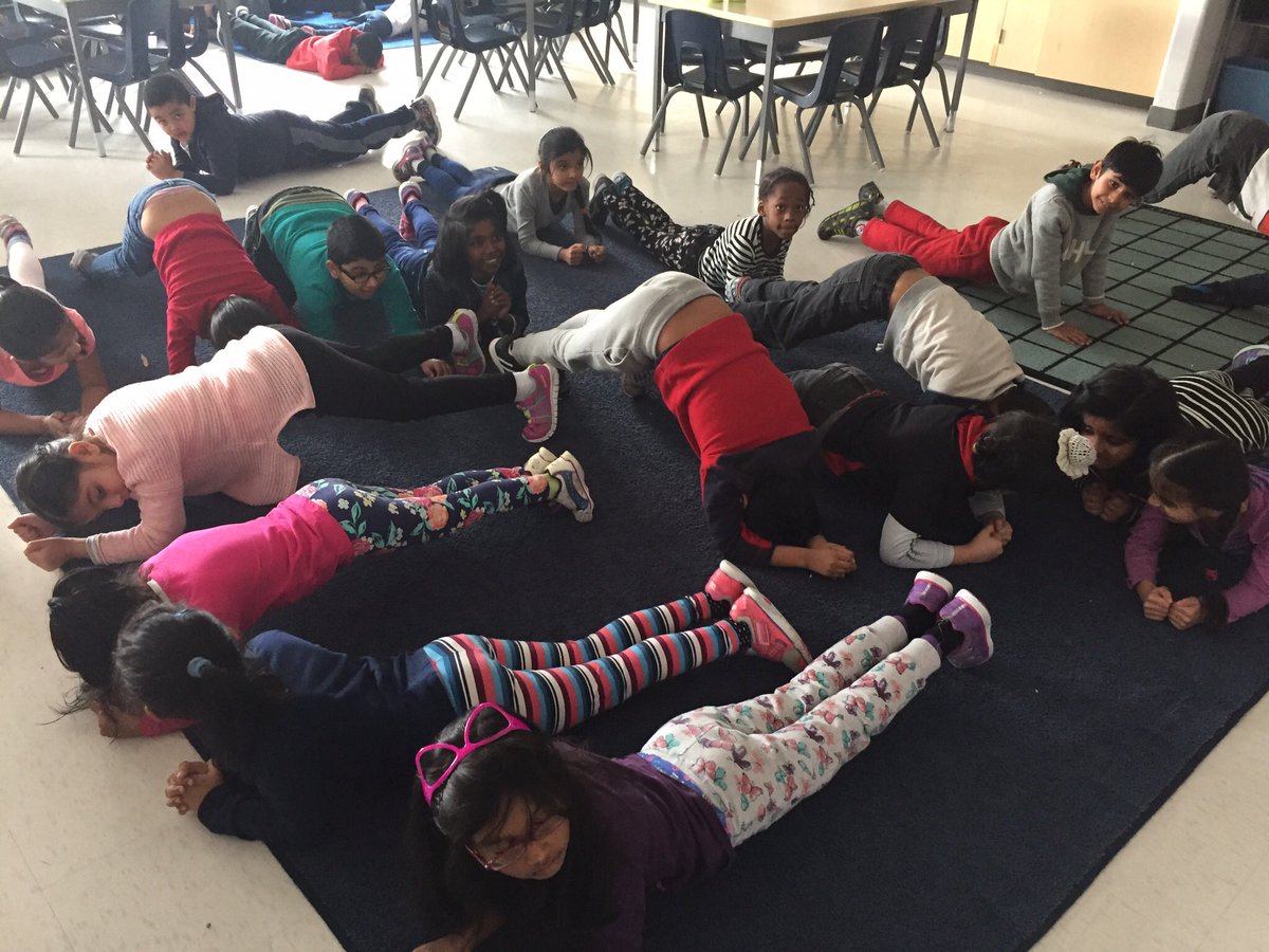 3C_SIB's tweet photo. Day 2 of the 30 day plank challenge! @SIB_PE @SIBpeel https://t.co/l0wDyE43Ub
