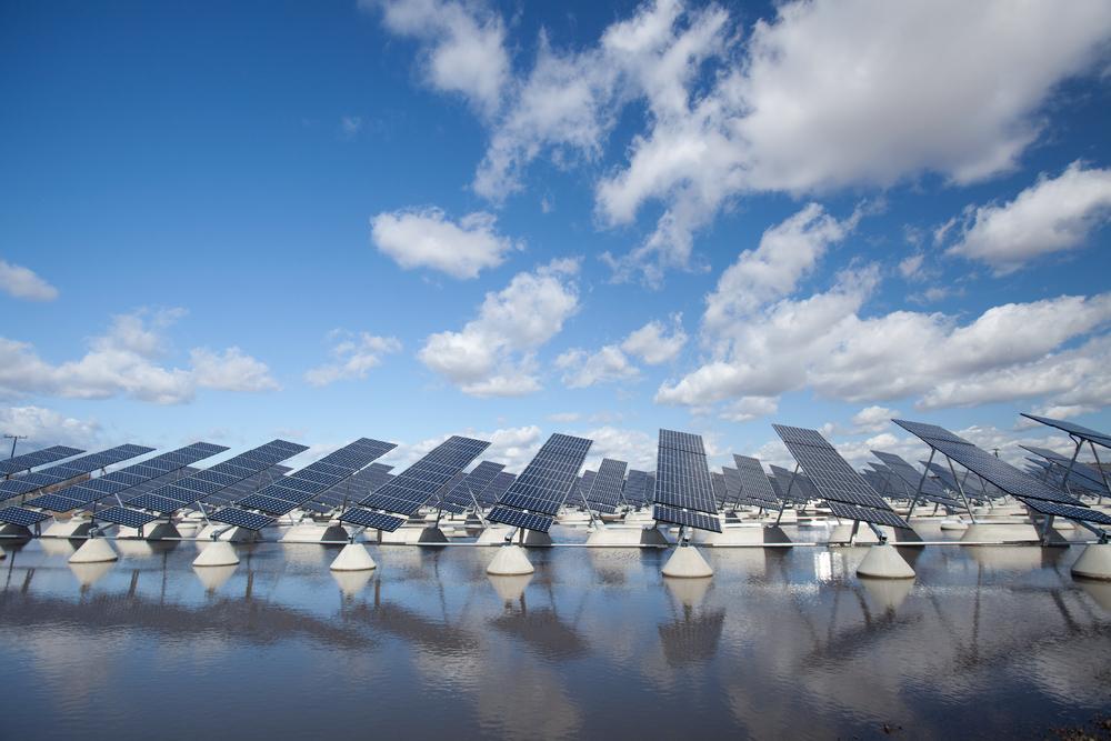SunPower's tweet photo. Making electricity w/ fossil fuels guzzles precious water resources. Learn how going solar helps conserve water. https://t.co/jTbLDiIQq9 https://t.co/hOMhmys2DP