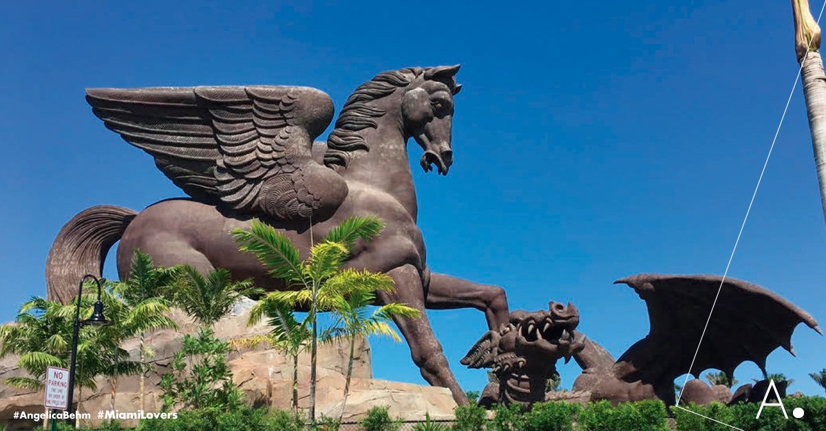 angelicabehm's tweet photo. #tbt #Strassacker Pegasus & Dragon #2014 #GulfstreamPark #Miami, #FL. La mayor escultura de bronce de un caballo en el mundo. #MiamiLovers https://t.co/k12U36rxSn