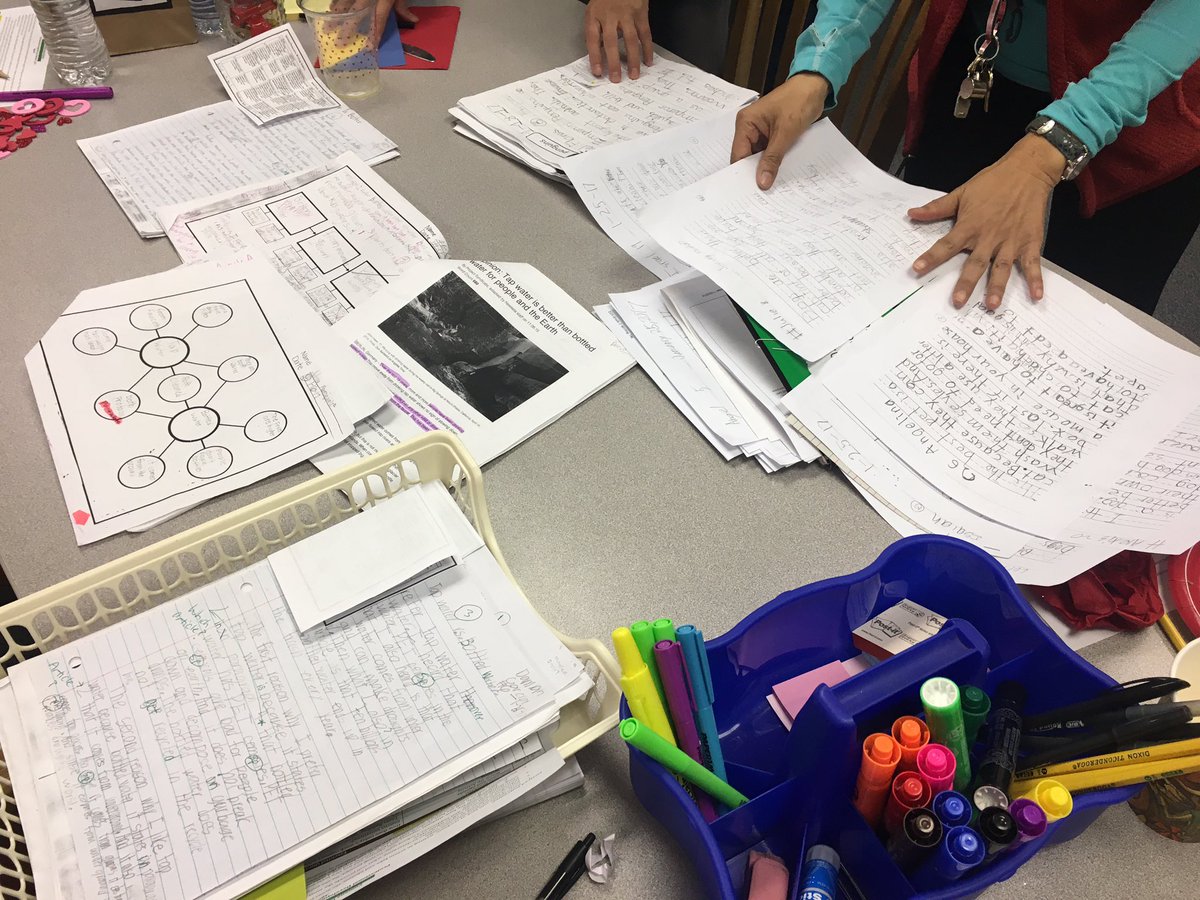 KelloggPUSD's tweet photo. Vertical articulation around writing! #PowerfulProfessionalDevelopment #TeamKelloggIsAwesome!!! @PomonaUnified https://t.co/FNlVGbNCol