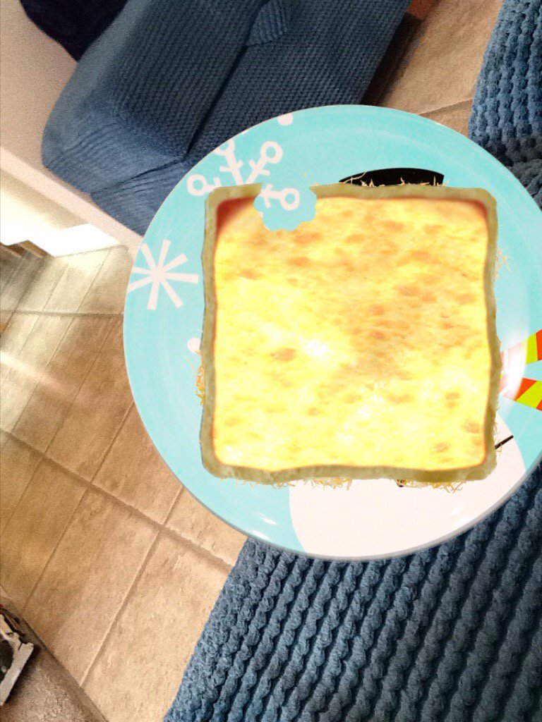 AMousdale's tweet photo. #MakePizza #r2digi making my delicious Pizza! https://t.co/sCOLS4j6Dy https://t.co/GUqjkTtlup