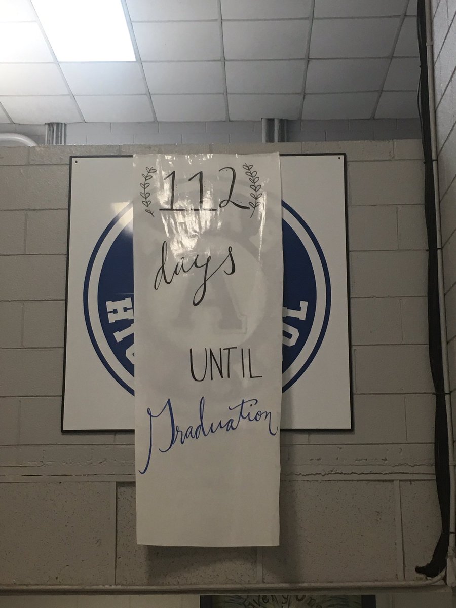 ArabHighSchool's tweet photo. The senior countdown has begun! #classof2017 https://t.co/b1xbHEkpob