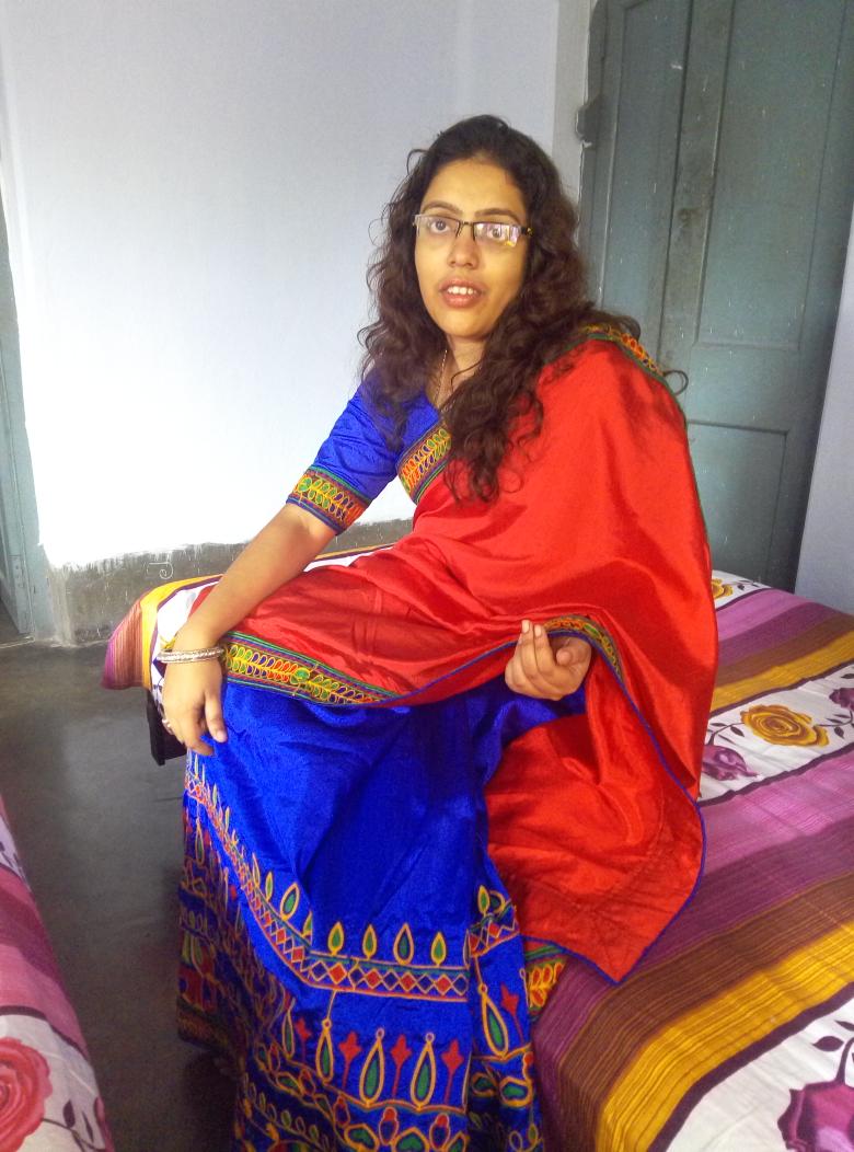 SRKsRouter's tweet photo. @iamsrk RAEES special Saree #RaeesFever https://t.co/SmJ71fW5A5