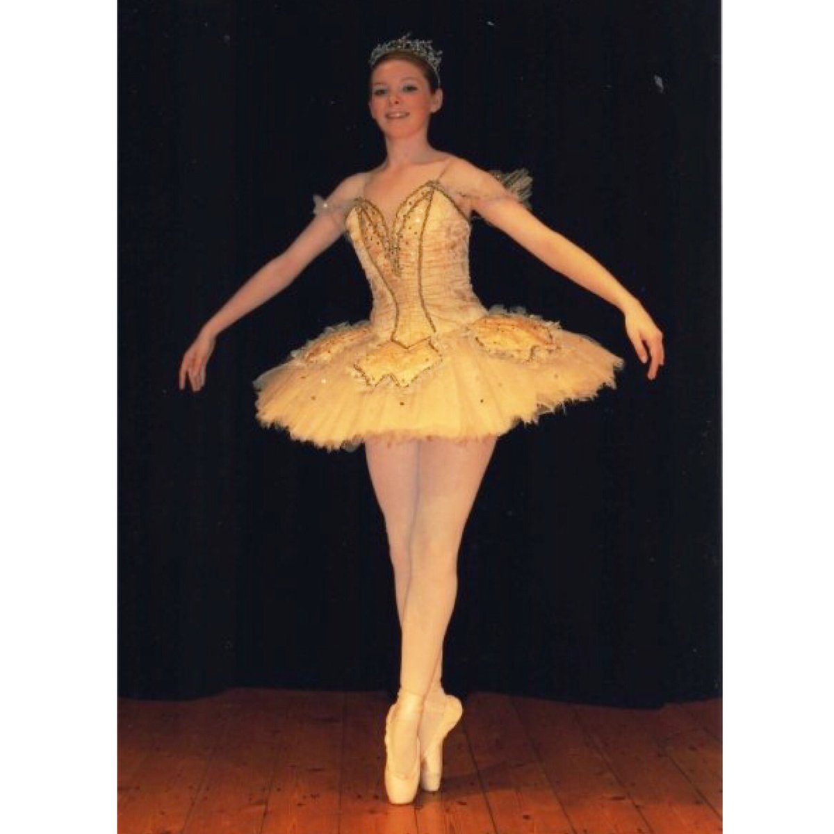 ECDance123's tweet photo. Happy World Tutu Day ❤️#worldtutuday #tb https://t.co/bROSdauWDf