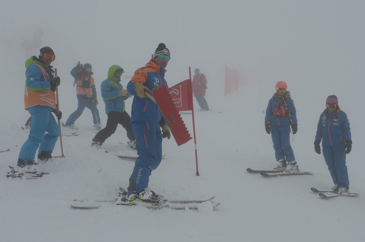 FAEAndorra's tweet photo. Es tanca el 25è Trofeu Borrufa amb 11 medalles per Andorra, 3a per equips https://t.co/4uKPb8EPLo @BORRUFA1 @Vallnord https://t.co/TFeU0JAuM2