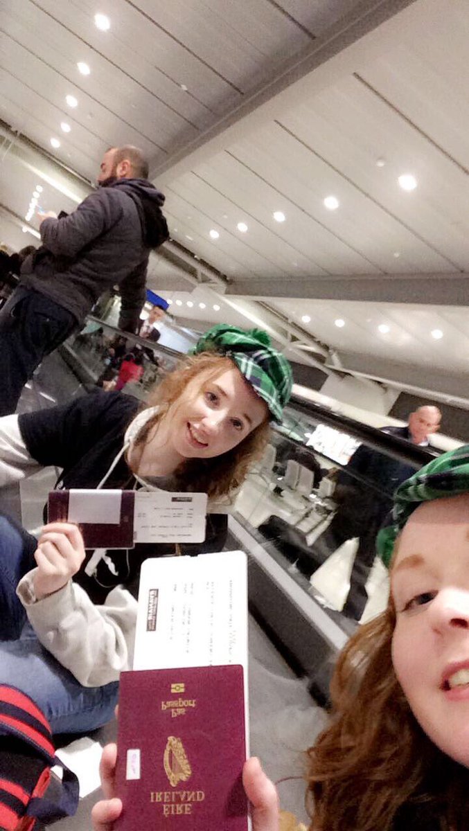 roamin_rome's tweet photo. Taking off for @Gatwick_Airport #BegBorrowStealDCU https://t.co/Fe49ZFsmpe