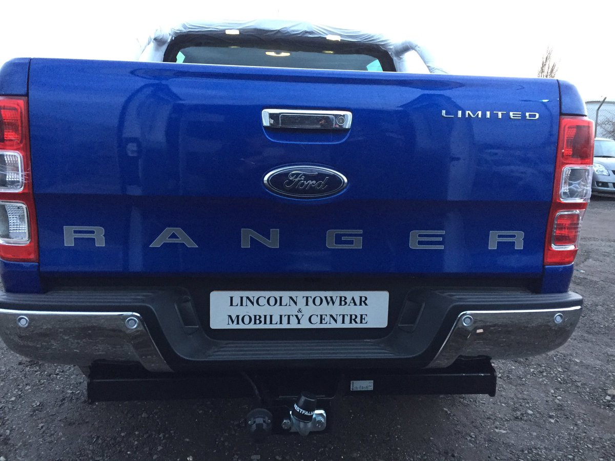 lincolntowbar's tweet photo. .@westfaliauk Flange towbar fitted with a 13pin VSK to a #Ford #Ranger #lincsconnect #lincoln .@NTTA_UK #QS Member https://t.co/JW0KG2tJvR