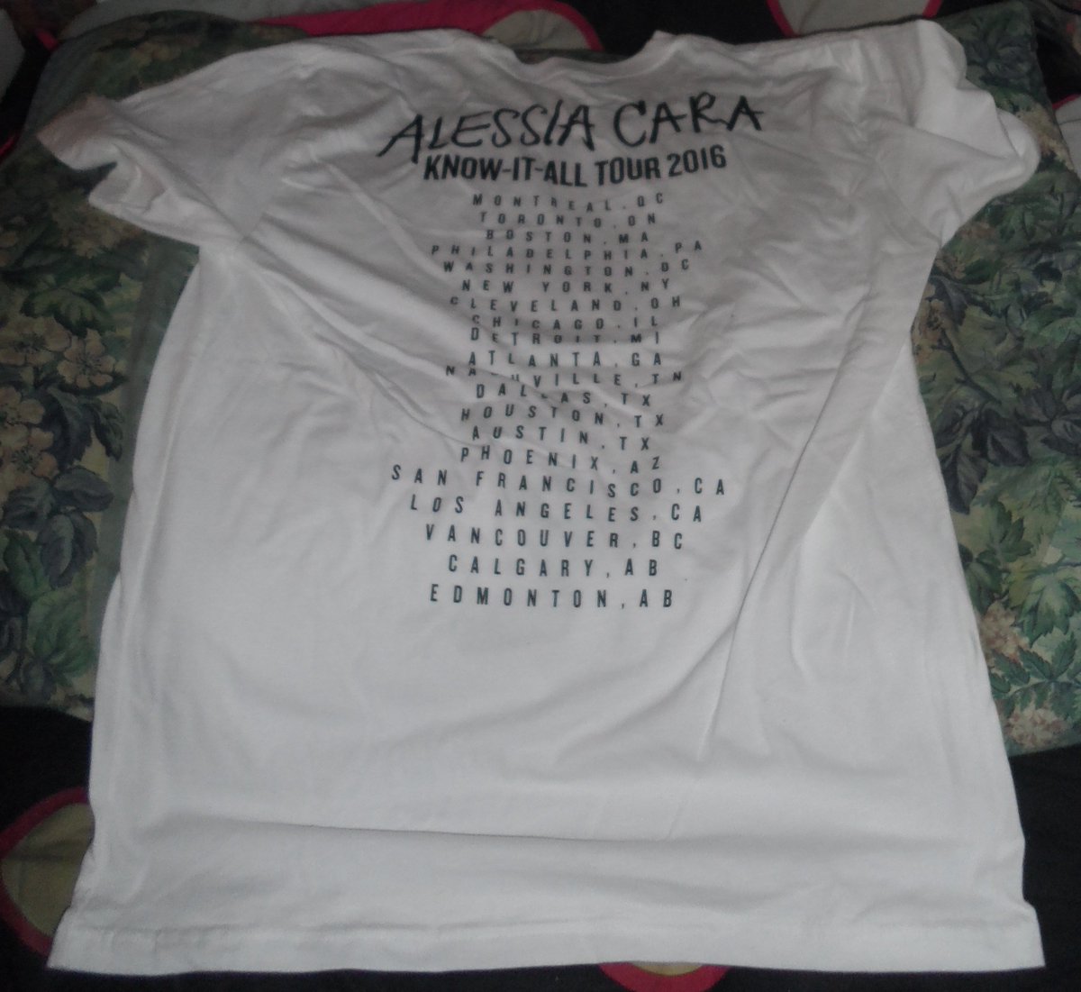 scacols's tweet photo. #AlessiaCara #AlessiaCaraKnowItAllTour2016TShirt #AlessiaCaraOfficialTShirt #VIPLaminate #AlessiaCaraTShirt https://t.co/vPVCnnQE2y $100 USD https://t.co/MD1hBBOXF6