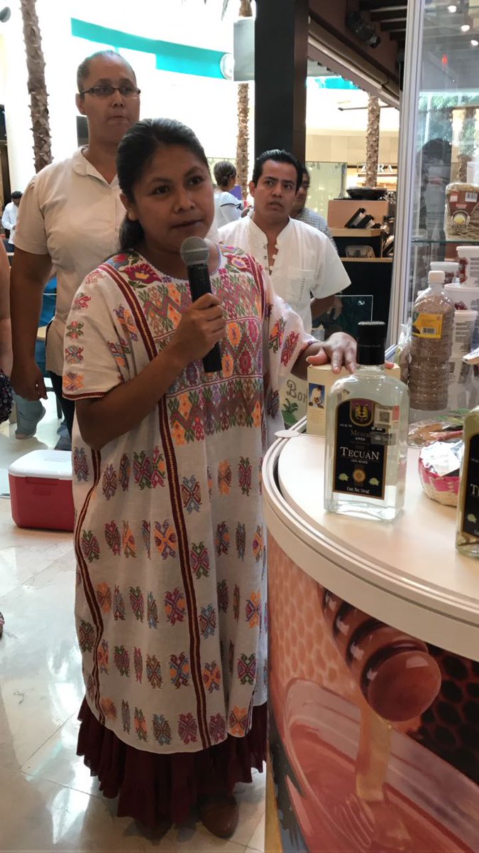 SoyDianaHL's tweet photo. #OrgulloGuerrero Favoreciendo la competitividad de los productos nacionales y fomentando su consumo #HechoEnMéxico https://t.co/ivYwwViVMF
