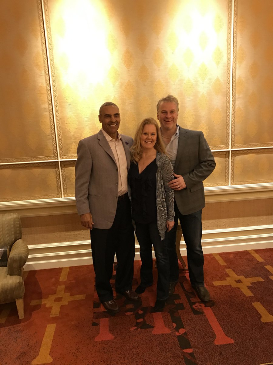 cgodek1's tweet photo. Photo with Coach Herm!!! Keynote speaker at Demolition 2017
@NDAmakingway https://t.co/WV5rP1uVhV