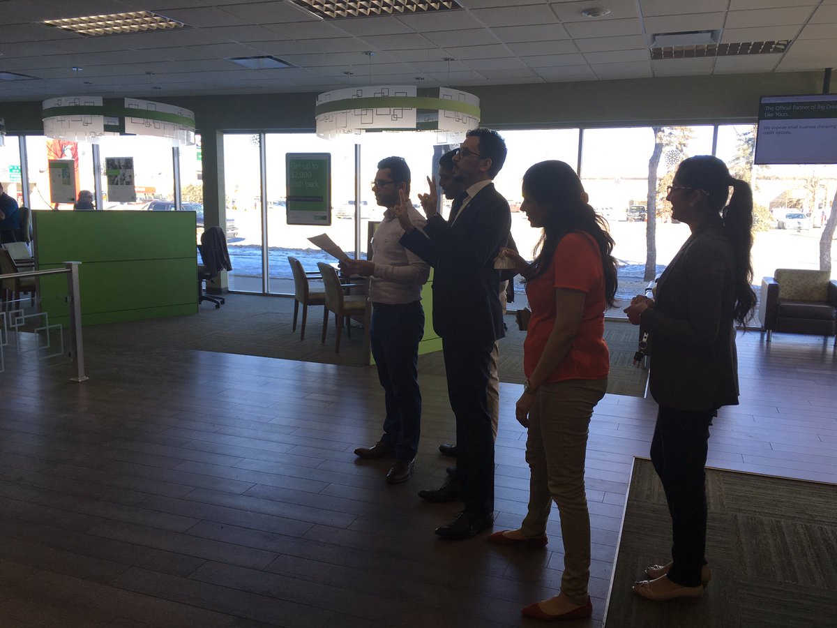 Sachin sharing legendary customer comments for our 3 superstars at stop the 🌎 @RussAnderson_TD @BrianGervais_TD <a href="/daniellejperron/">Danielle Perron</a> <a href="/soodr2/">Rohit</a>