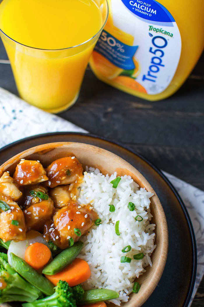 foodfunfamily's tweet photo. Get 100% of your vitamin C needs w/ @Trop50 juice beverage — a healthy way to start your day: https://t.co/KOhf3hJnwn #ad #Trop50FreshStart https://t.co/zSWBqBXnDh