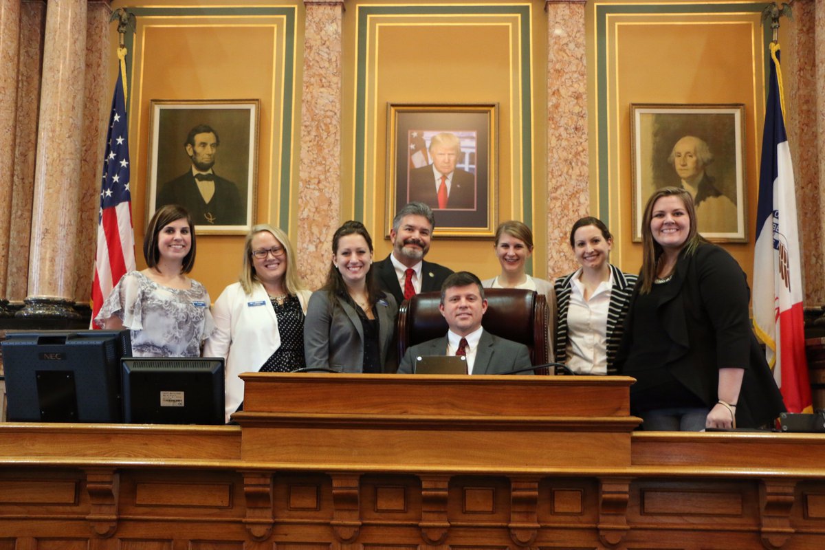 OTStevenB's tweet photo. Thank you Rod Taylor for taking time to speak with the students from #Drakeotd and one from Creighton! We appreciate listening. https://t.co/rrHOHgE2ra