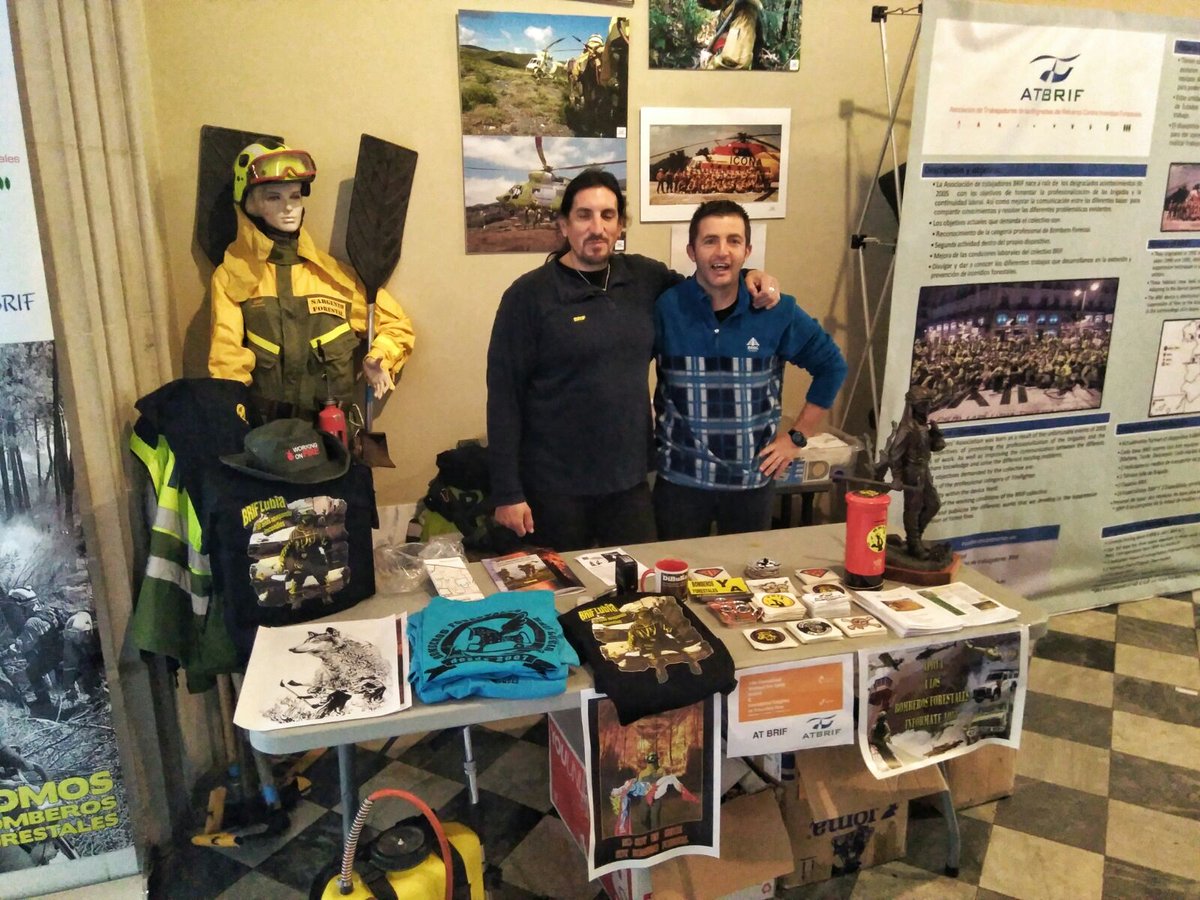 AT_Brif's tweet photo. Un placer participar en congresos #2017WFSS & #iCOPFires #Barcelona gran nivel y buena compañia.Gracias @PauCostaF @IAWF Mañana fieldtrip!👷🔥 https://t.co/NpMalzJQPX