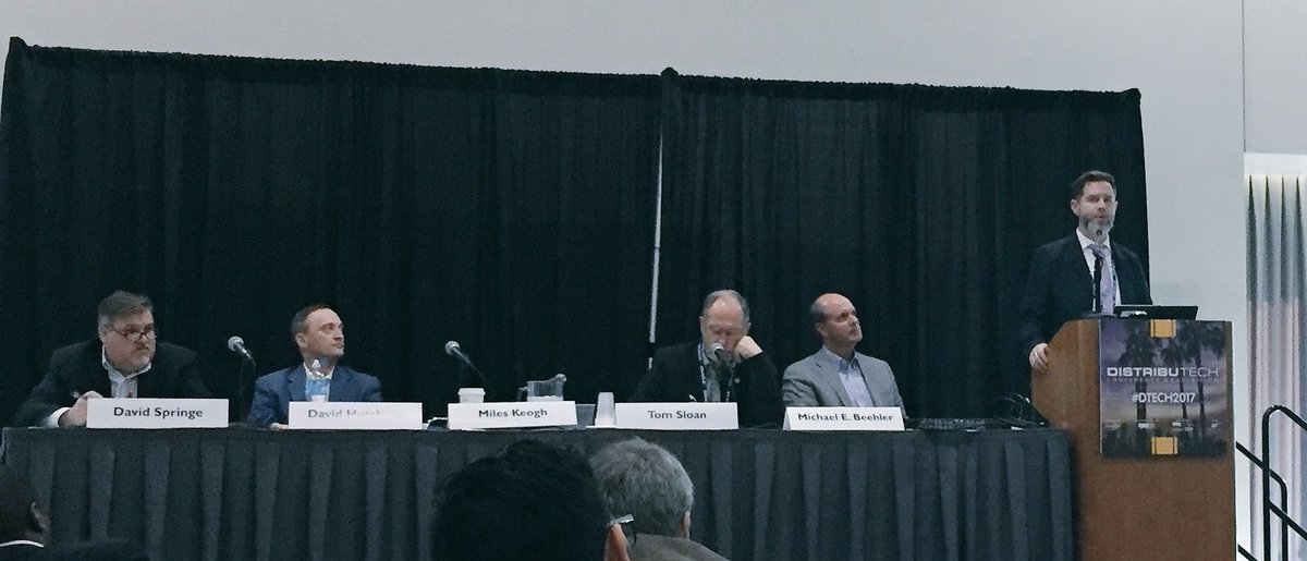 Bagel813's tweet photo. "The change agent in today's Utility market is data." - Miles Keogh with @NARUC #dtech2017 https://t.co/rbdNcEjec0