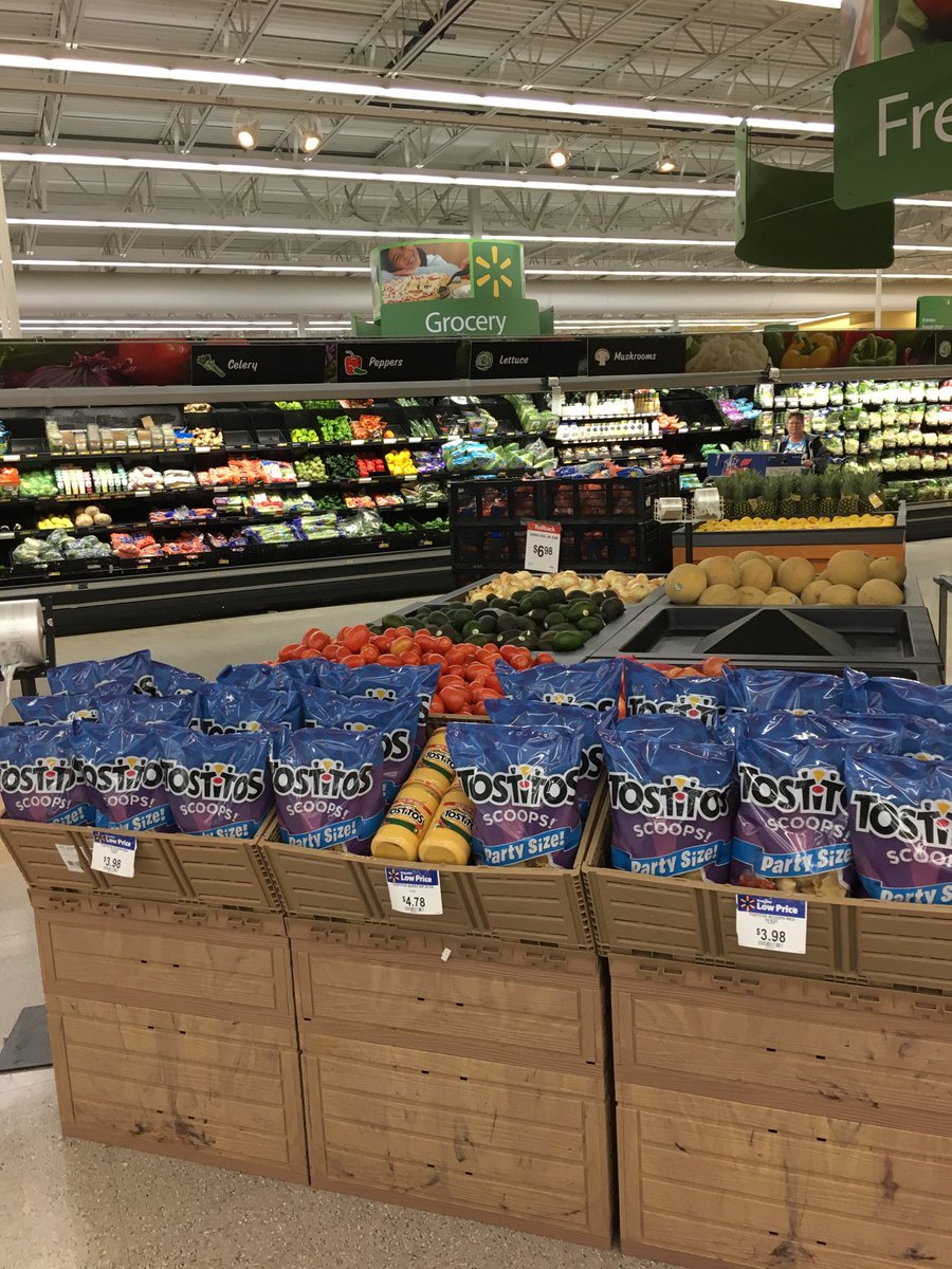 Central_PA_Zone's tweet photo. #FLMAT_SuperBowl51 Walmart 1823 Hanover, PA Kathy Jones 

#CPALeadstheWay! https://t.co/I0364UwL6D