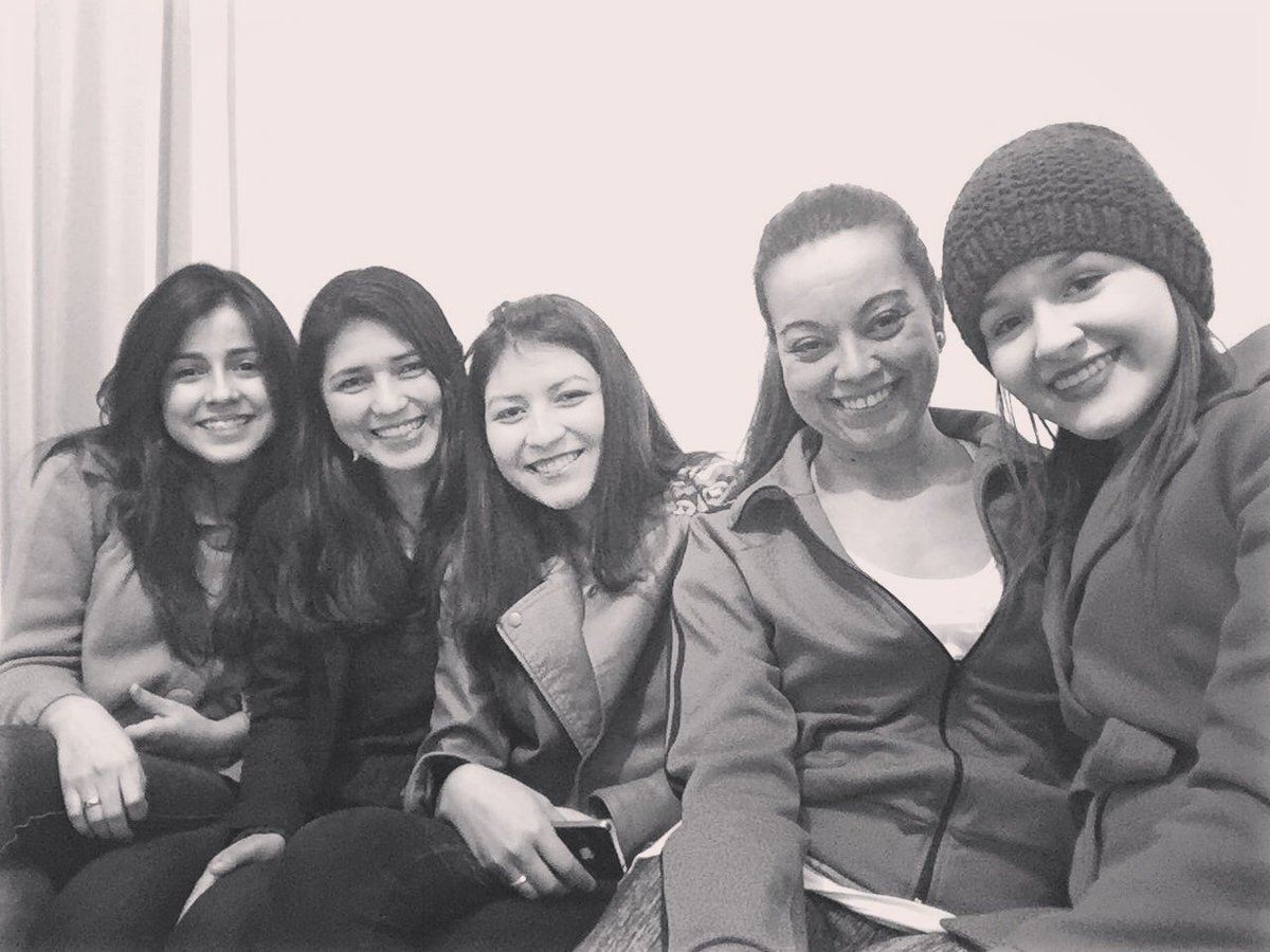 CleoFelisbino's tweet photo. Hoje é dia de rever as meninas do Quarto da Biga...Mto feliz em poder rever elas...#3encontro #Doe2016 #quartodaBiga https://t.co/LFuxEexHwX