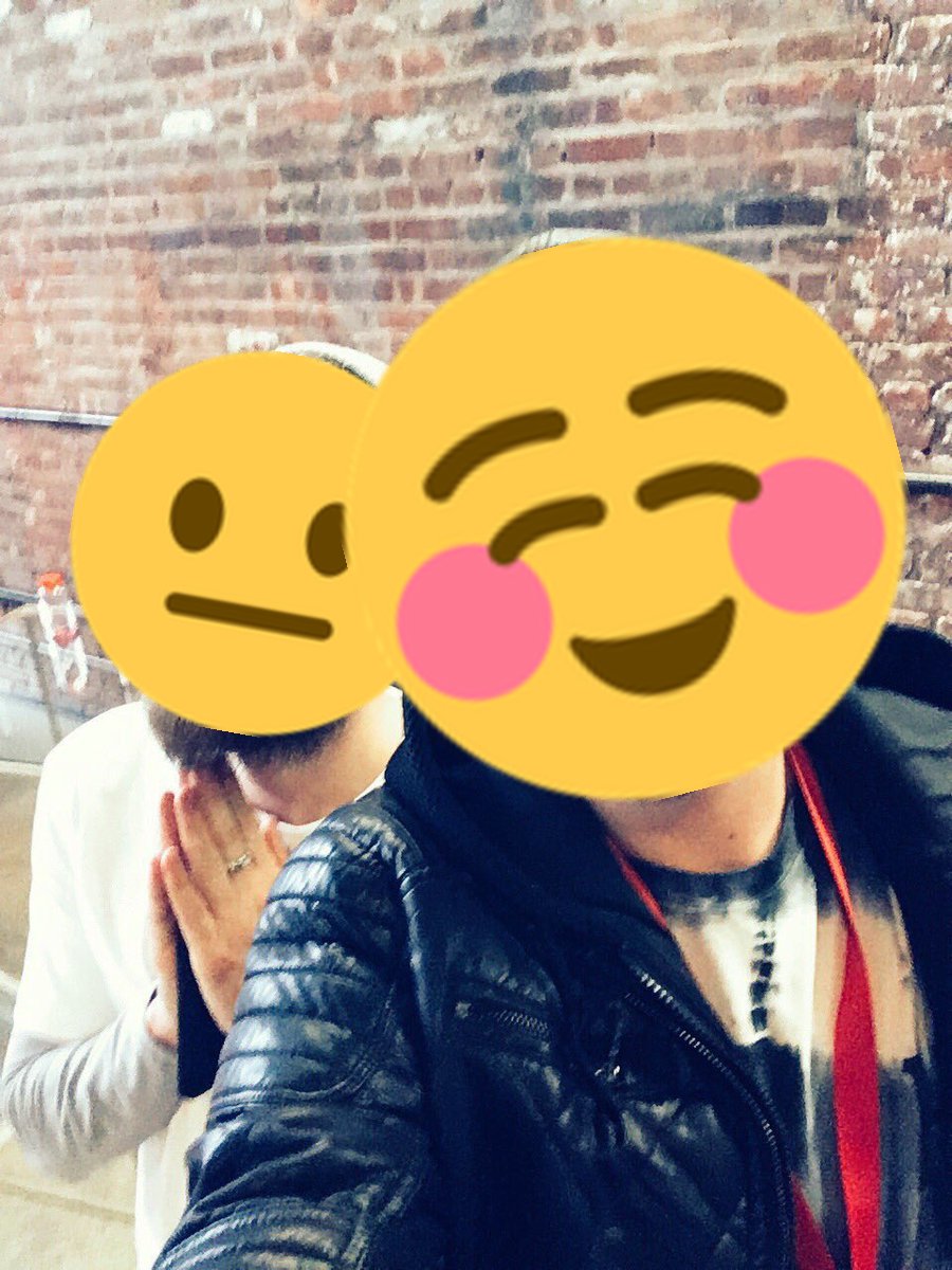 TweetMe4Moji's tweet photo. @Wtfimdoingdude Here's your 'moji, lu

 @TweetMe4Moji https://t.co/axIbEp0dO4