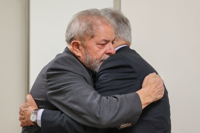 Ver imagem no Twitter