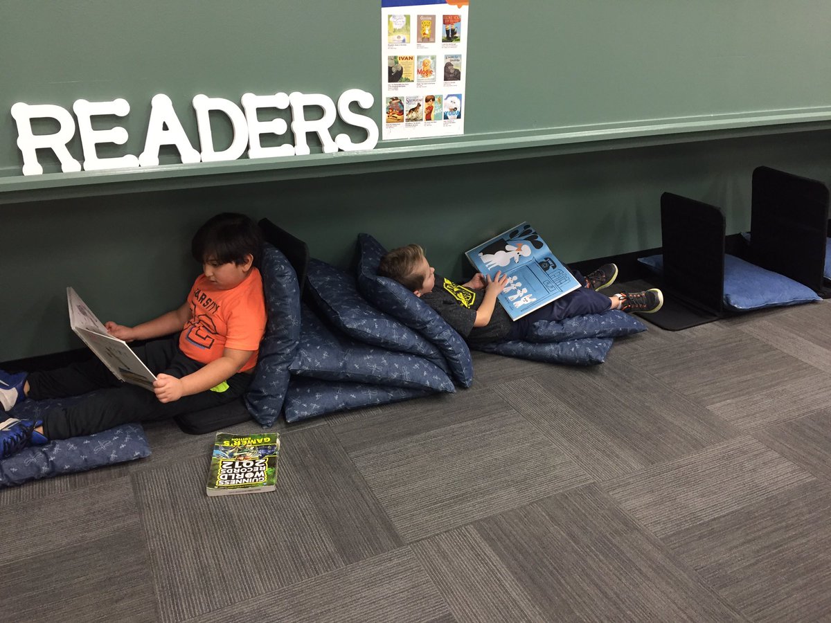 So comfy! #whereiread #parkwayreads