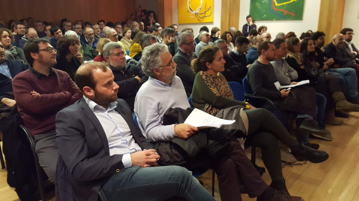 MESperMallorca's tweet photo. .@busquets_bel "Davant d'aquests tractoristes d Rólex, nosaltres estam al costat de la gent i avançam protegint la terra i el territori". https://t.co/VAnNiu372O